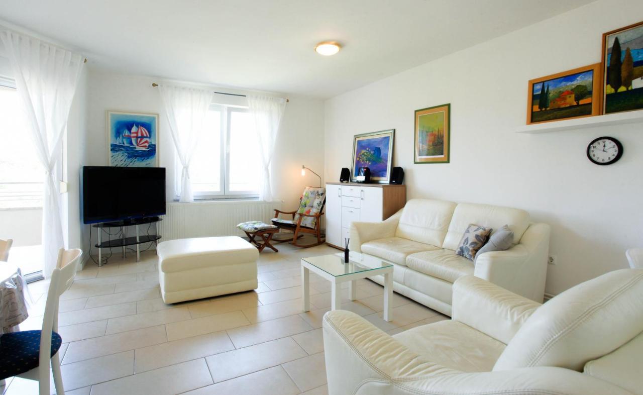 Apartman Kimi Šilo Екстериор снимка